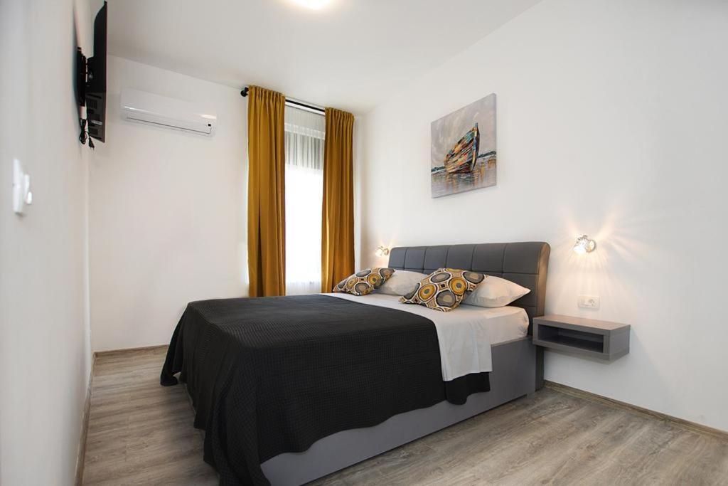 Sophie The Center Of The Old Town Apartamento Zadar Exterior foto
