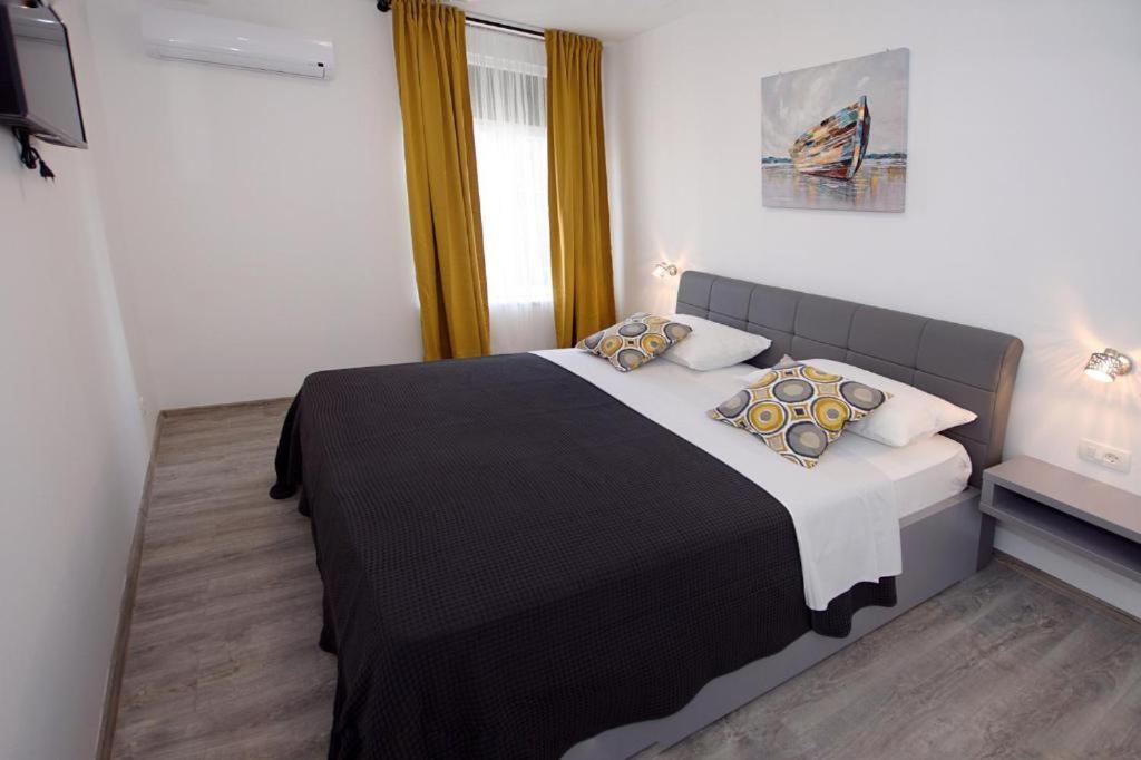 Sophie The Center Of The Old Town Apartamento Zadar Exterior foto